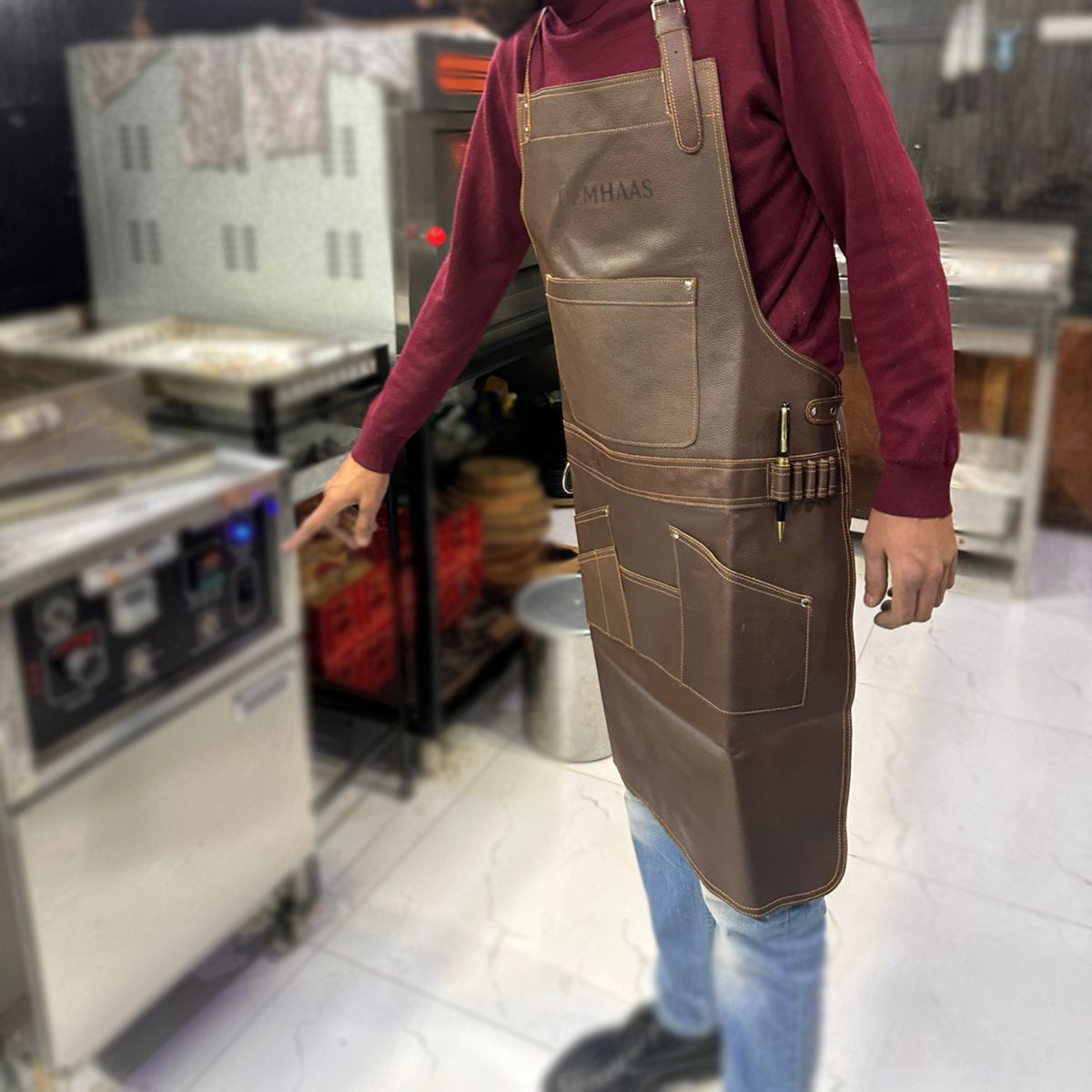 DEMHAAS Lederschürze aus Echtleder für Grillen, BBQ und Kochen